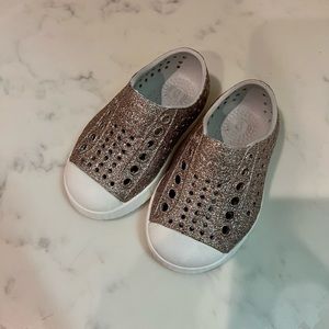 Native C4 Rosegold Metallic Shoes